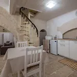 Marga's House Apartment Bari