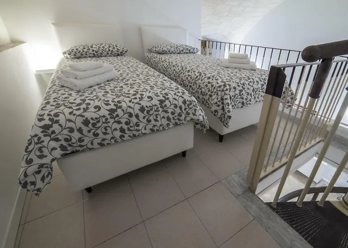 Marga's House Apartment Bari